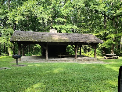 S - Tree Rec Area - McKee, Kentucky campground