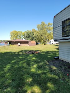 Illiniwek Campground - Hampton, Illinois