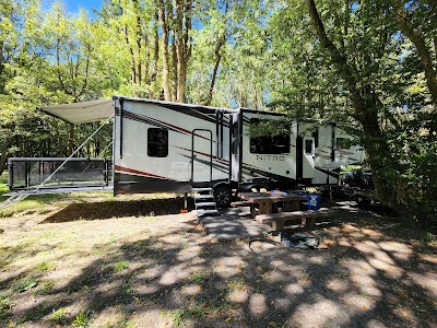 Quosatana - Agness, Oregon campground