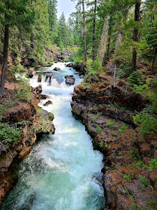 Natural Bridge - Prospect, Oregon campground