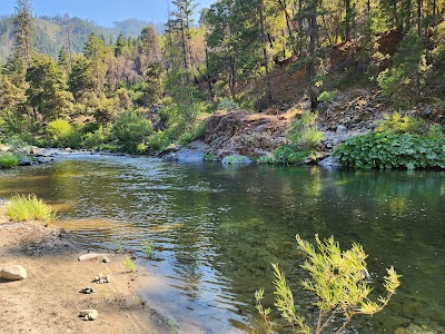 Matthews - Forks of Salmon, California campground