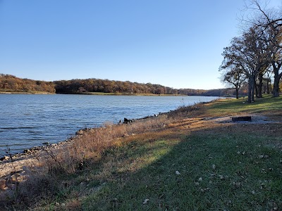 Lone Star Lake Park - Lawrence, Kansas campground