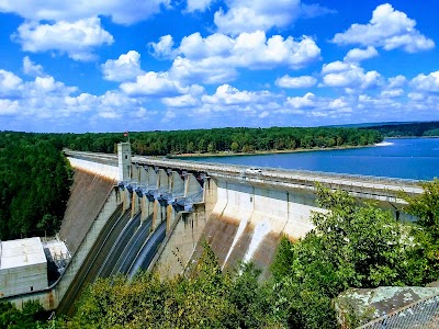 Dam Site - Greers Ferry Lake - Heber Springs, Arkansas campground