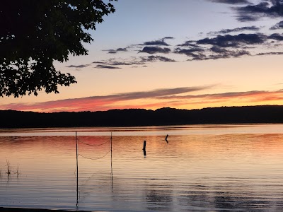 Cedar Lake Memorial Park - Holdingford, Minnesota campground