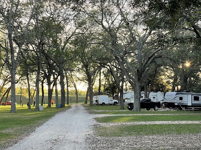 Lake Wood Rec Area - Gonzales, Texas campground