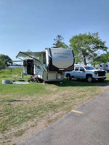 Gladstone Bay - Gladstone, Michigan campground