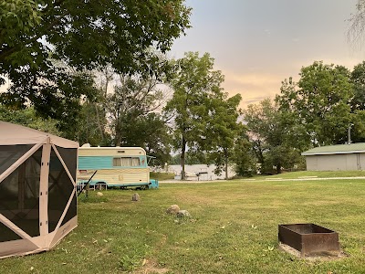 Lake Mattoon Campground East - Neoga, Illinois campground