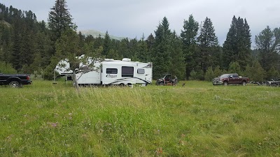 Cottonwood - Alder, Montana campground