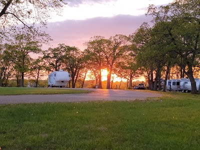 Lake Shawnee County Campground - Topeka, Kansas campground