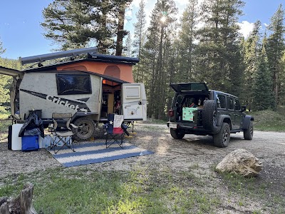 Mosca Campground - Gunnison RD campground
